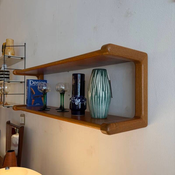 Deense dubbele wandplank teak van Dyrlund, jaren '60