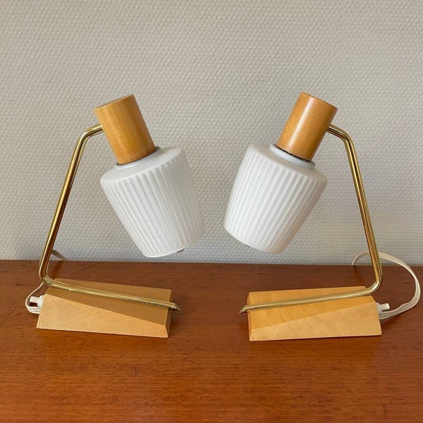 Set van 2 vintage bedlampjes met opaline glazen kap