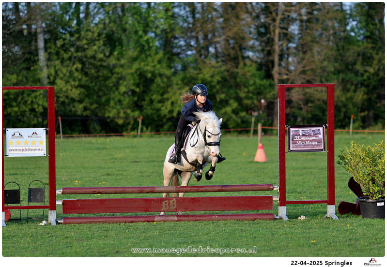 22-04-2025-springen-psv-de-driesporen-06-standard.jpg