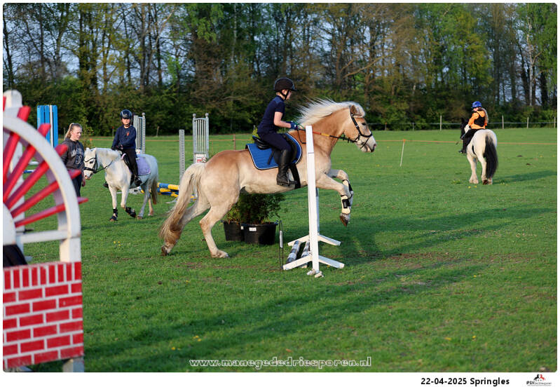 22-04-2025-springen-psv-de-driesporen-07-standard.jpg