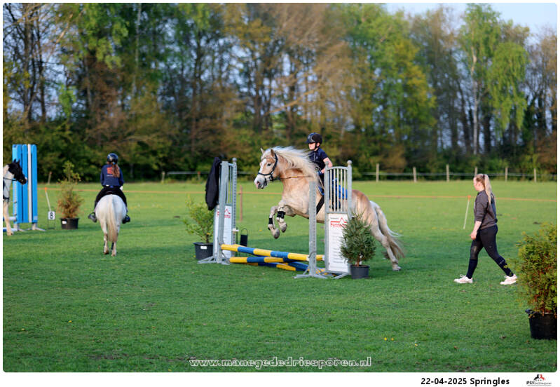 22-04-2025-springen-psv-de-driesporen-18-standard.jpg