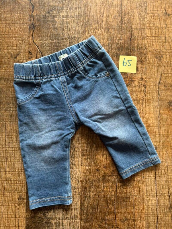 065 Jeans met beer op kont mt62