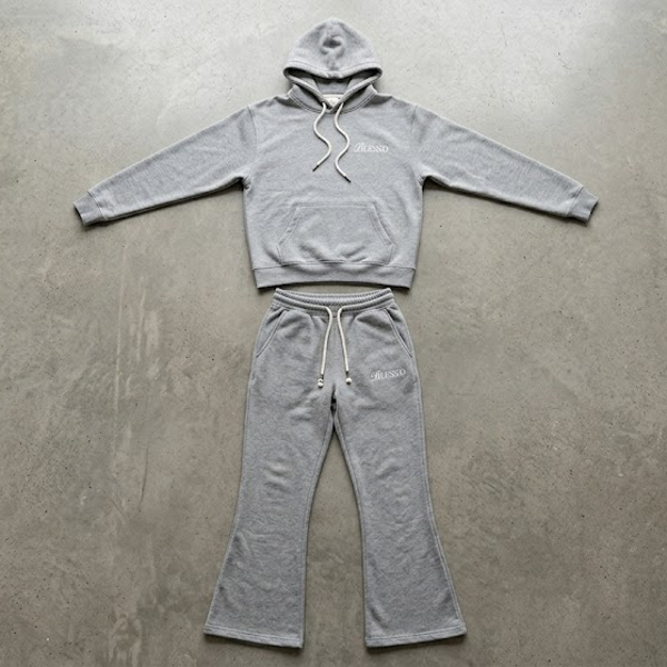 TRACKSUIT 𝐵𝐿𝐸𝒮𝒮𝒟