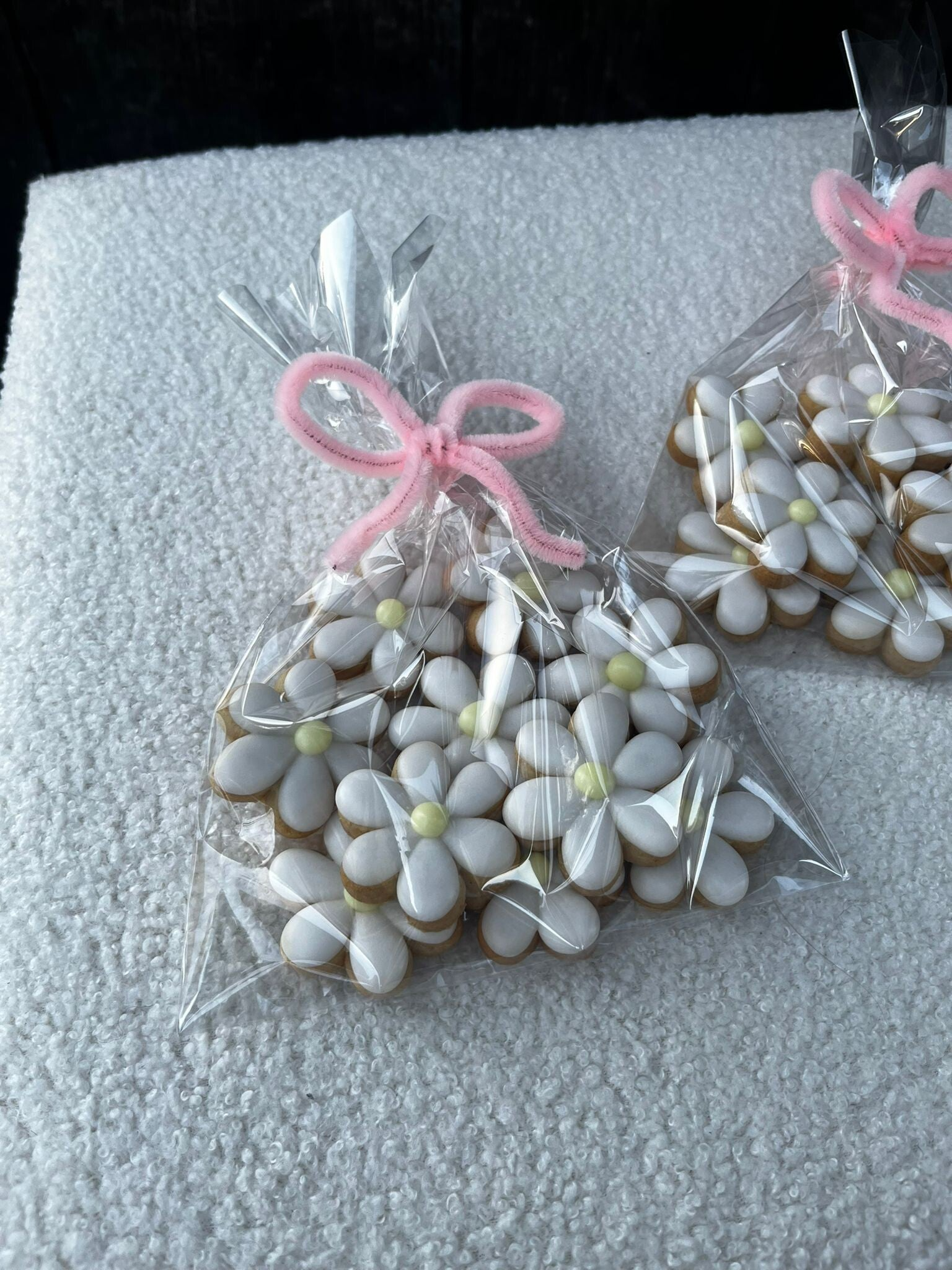 Mini Royal Icing Bloemetjes (kleur naar keuze!)