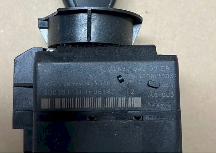 mercedes vito w639 wit in werkplaats voor aanzicht