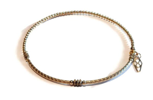 flexbracelet patterned tubes & mat hematite BF204