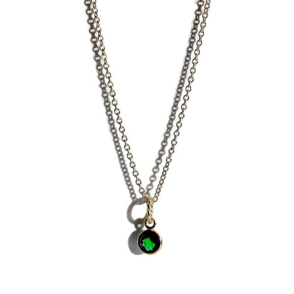 necklace with 4 mm emeraldgreen CZ N1692