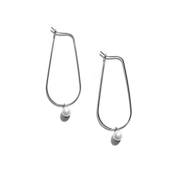 dropshaped hoops in silver with crystal pearl EH2442