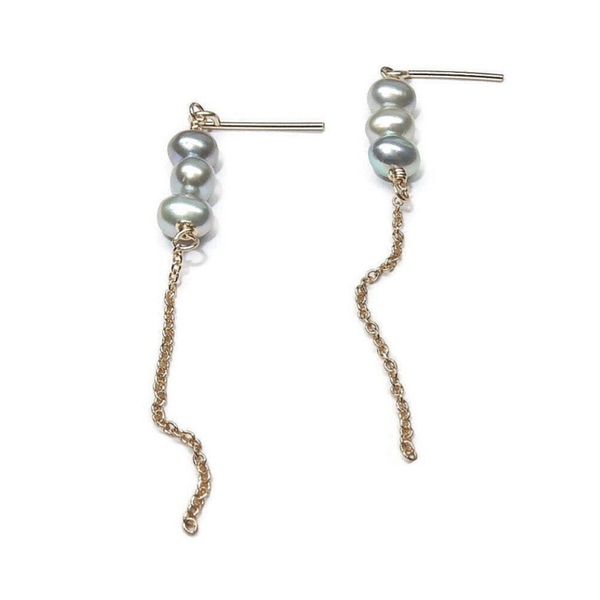 studs grey freshwaterpearls & chain E3244