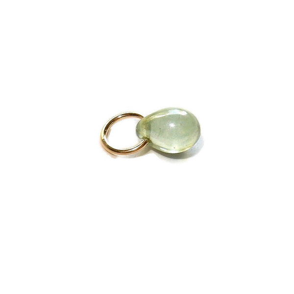 charm 6 mm green drop on goldfilled ring C2508