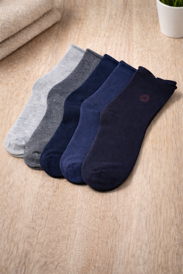 Tavaline meeste sokid, mitme värviline (39-42) 10 PAARI