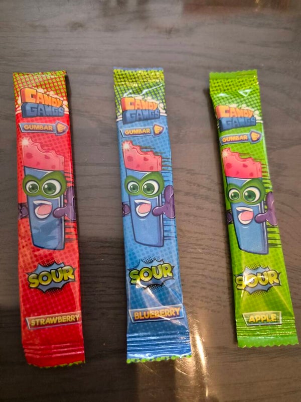 Sour filled gumbar