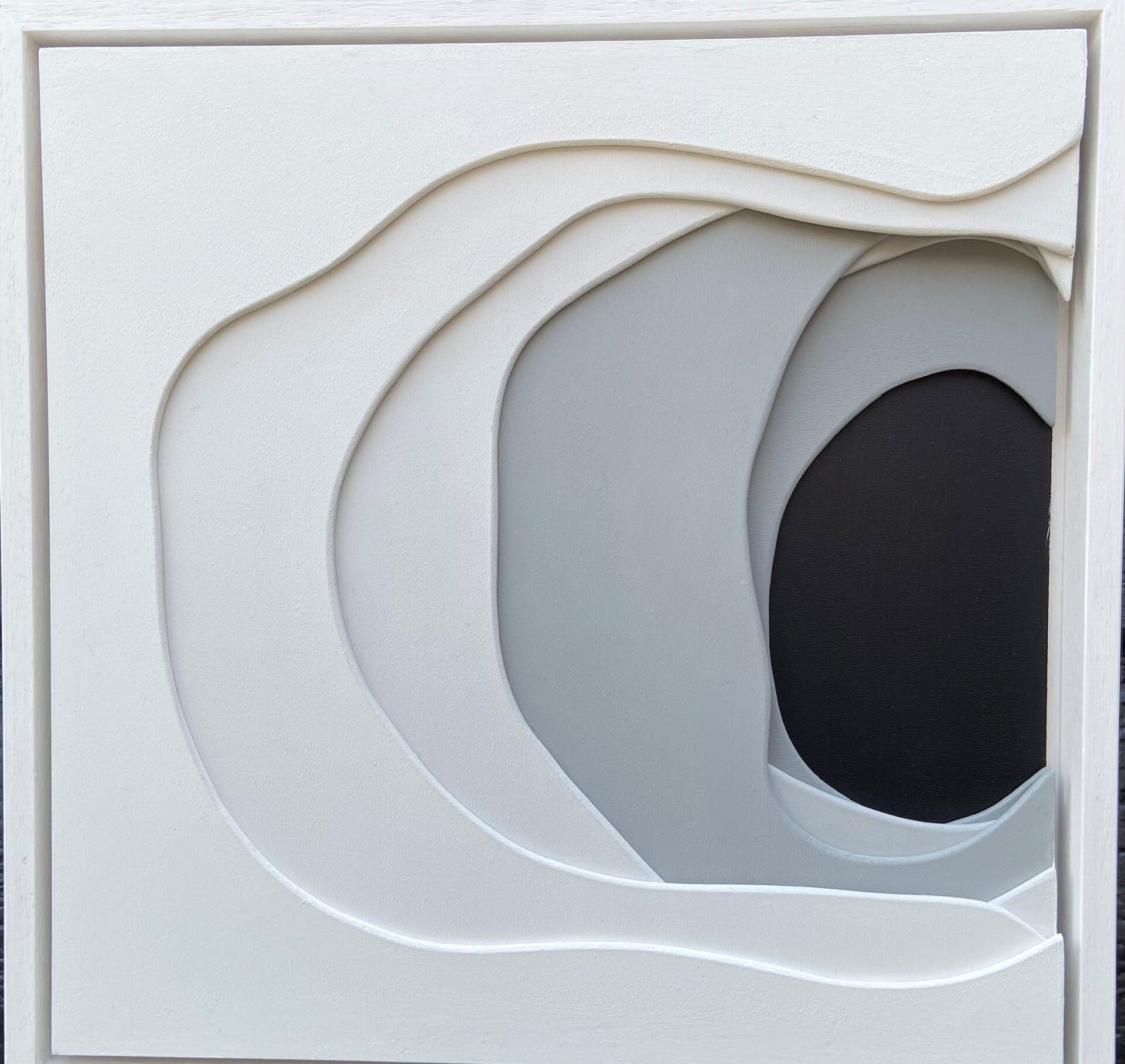 3D (MDF) Halve cirkels zwart/wit 30x40 cm inclusief baklijst