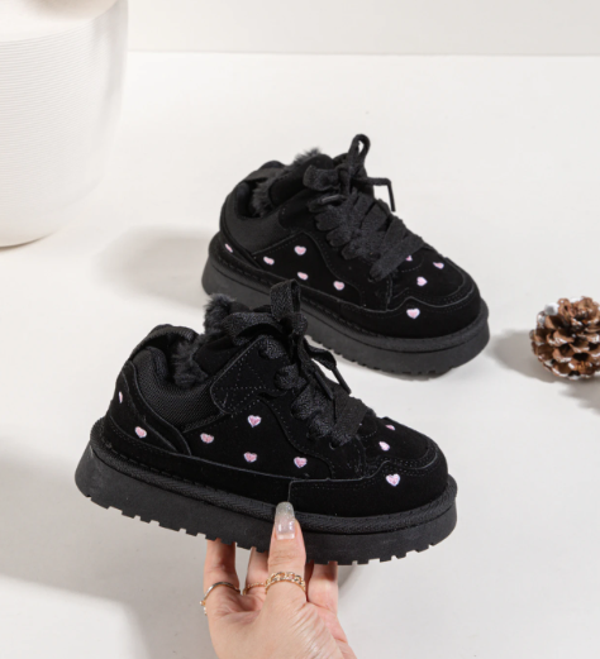 Sneakers hartjes
