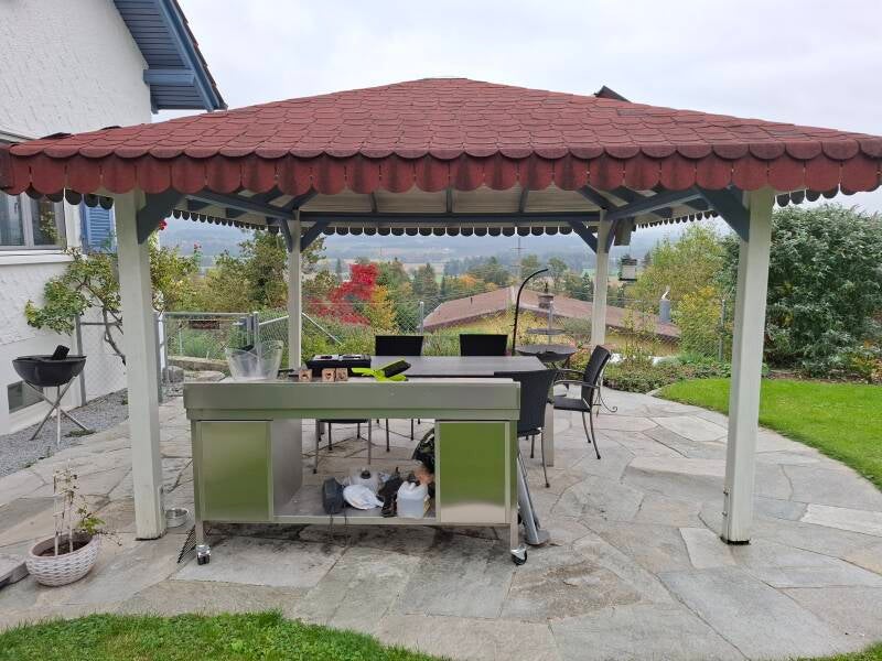 alter morscher Balkonboden