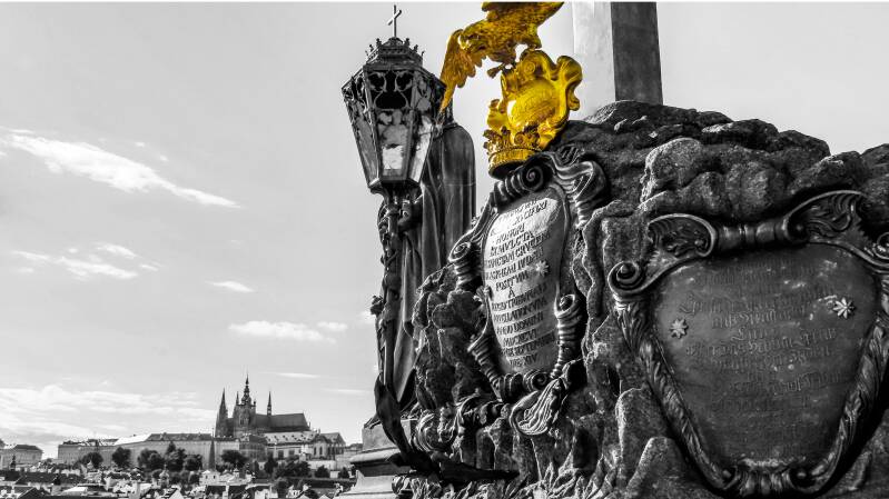 De Praagse Burcht vanaf de Karelsbrug