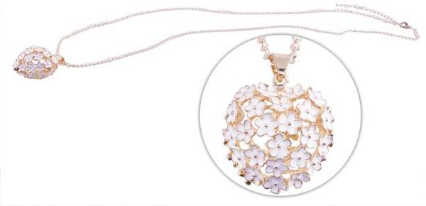 Hanger met Ketting “Bloemenhart” Wit – Romantische Hartvormige Ketting
