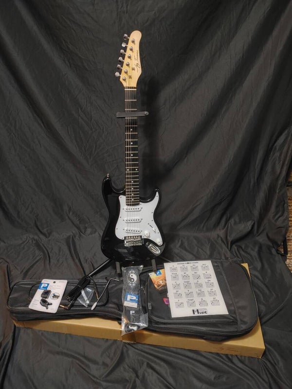 JAY TURSER THREE QUARTER SIZE ELECTRIC GUITAR BUNDLE IN BLACK