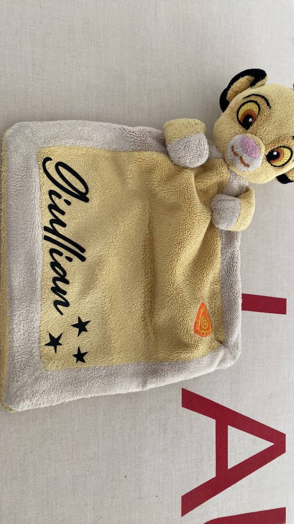 Prénom + motifs (étoiles sur modèle)