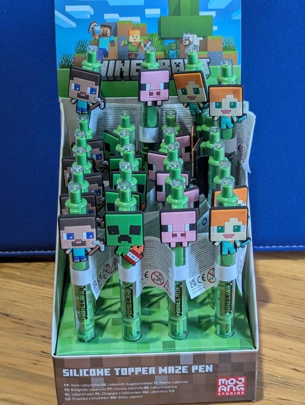 Minecraft Maze pens