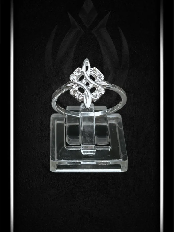 Anillo Nudo de Bruja