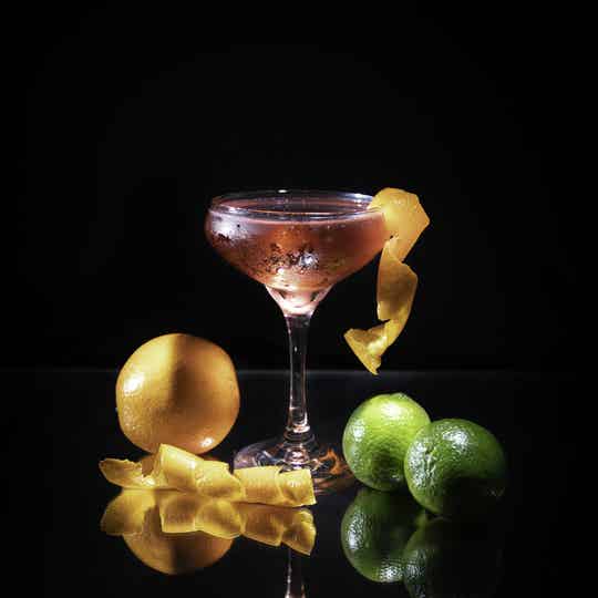 COSMOPOLITAN cocktailbox - 4x ready-to-serve zure, klassieke cocktail