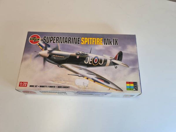 Supermarine Spitfire Mk IX Airfix  Nr. 02081  1:72