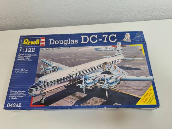 Douglas DC-7C Revell Nr. 04242 1:122