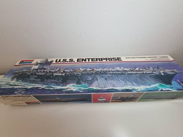 Sale U.S.S. Enterprise Monogram  Nr. 3700  1:400