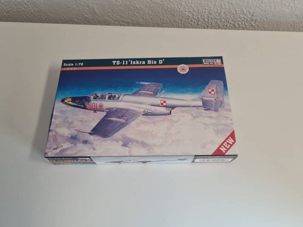 TS-11 'Iskra Bis D' MisterCraft  Nr. B-40  1:72