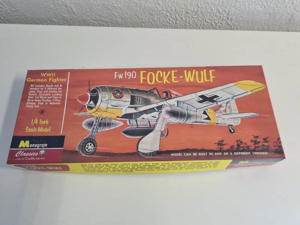FW190 Focke-Wulf WWII German Fighter Monogram  Nr. PA107-100  1:48