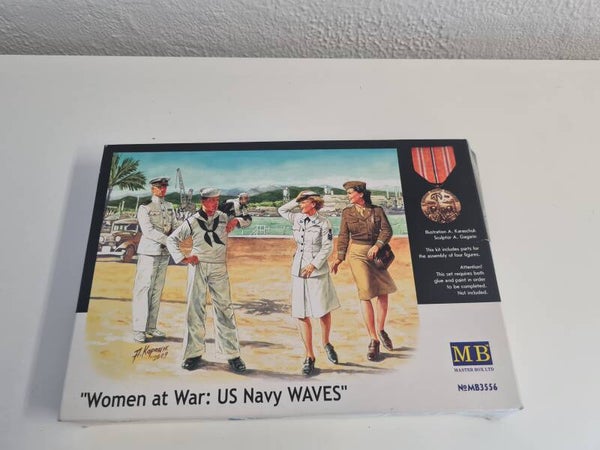 Women at War: US Navy WAVES Master Box  No. MB3556  1:35