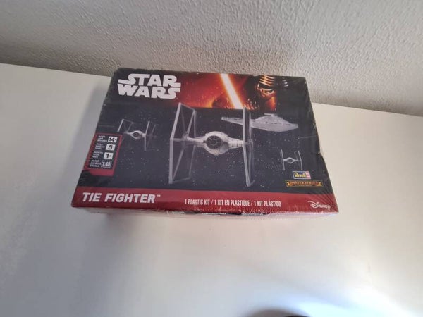 Star Wars TIE Fighter 1:48 Master Series Revell  Nr. 15092  1:48 neu