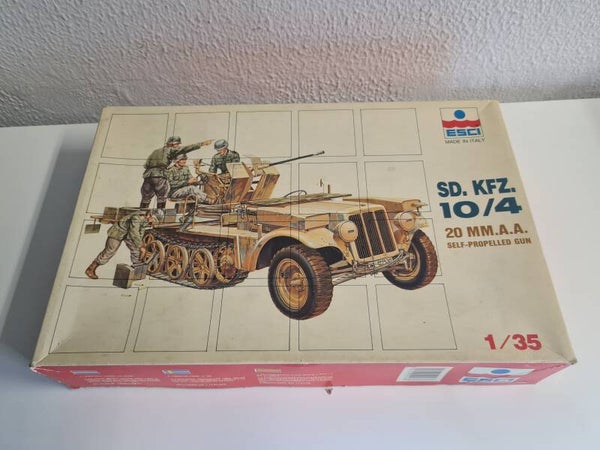 Sd.Kfz.10/4 für 2cm FlaK 30 Demag 7 ESCI  Nr. 5018  1:35