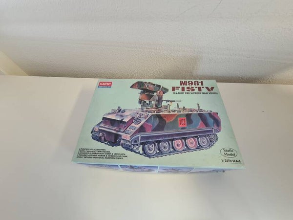 M981 FIST V U.S.Army Fire Support Team Vehicle Academy  Nr. 1361  1:35