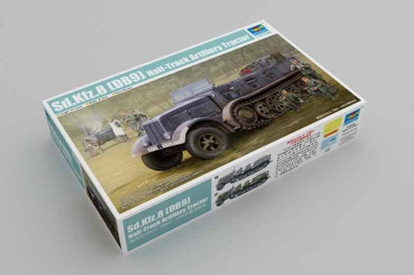 Sd.Kfz.8 (DB9) Half-Track Artillery Tractor Trumpeter  Nr. 09538  1:35