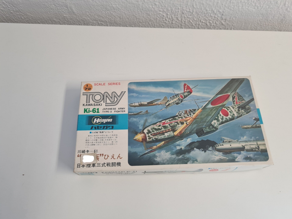 Tony Kawasaki Ki-61 Japanese Army Type-3 Fighter Hasegawa  Nr. A2  1:72