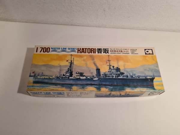 Japan Light Cruiser Katori Aoshima Nr. WL.C075 1:700