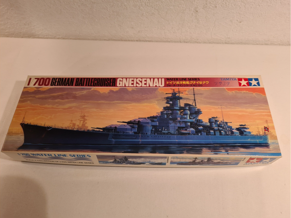 German Battlecruiser Gneisenau Water Line Series Tamiya Nr. WL.B120 1:700