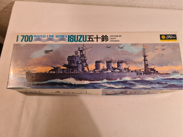 Water Line Series Japan Light Cruiser Isuzu Fujimi Nr. WL.C060 1:700