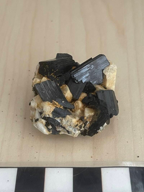 Aegirine met Orthoklaas en Rookkwarts uit Malawi #1