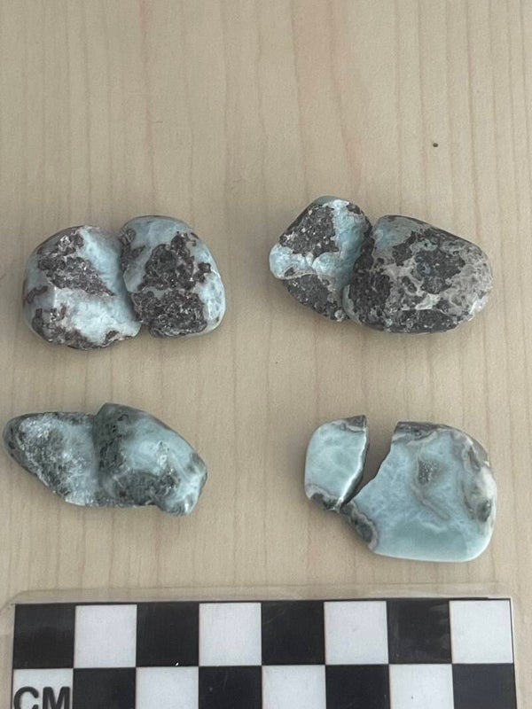 Larimar Trommelstenen in Twee Delen (DIY Setjes / 7-12 gram)