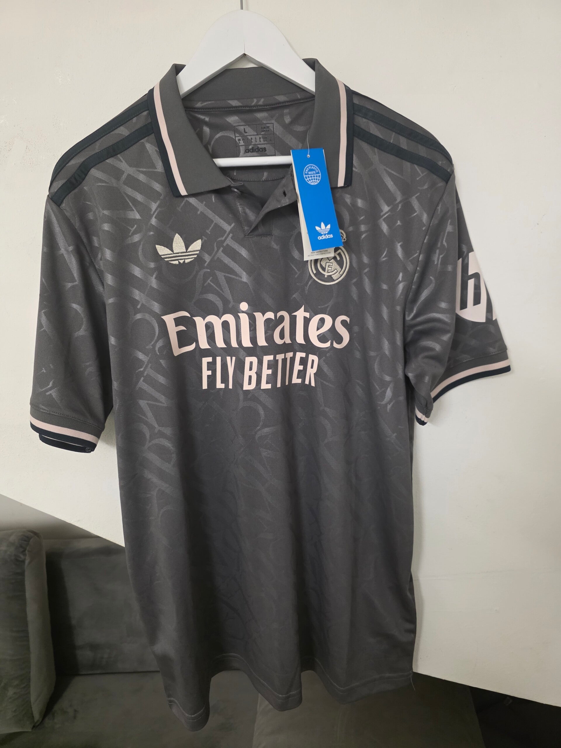 REAL MADRID 2024-2025 VINI  TAILLE L