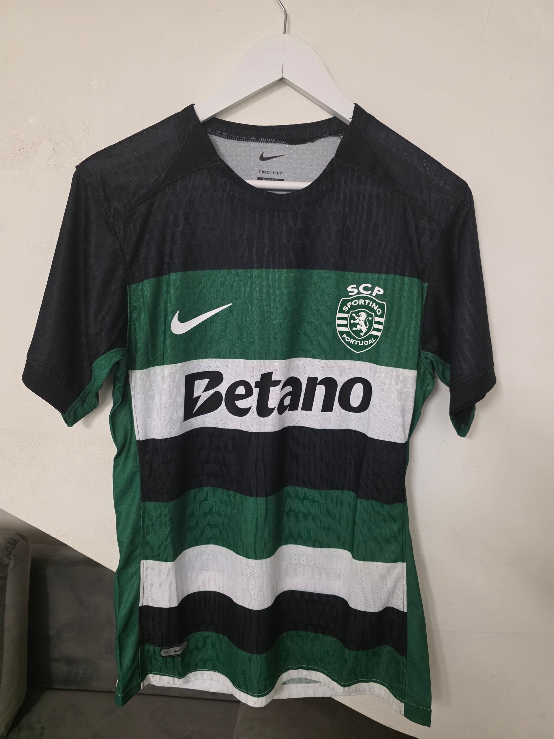 SPORTING  2024 TAILLE M VERSION PLAYER