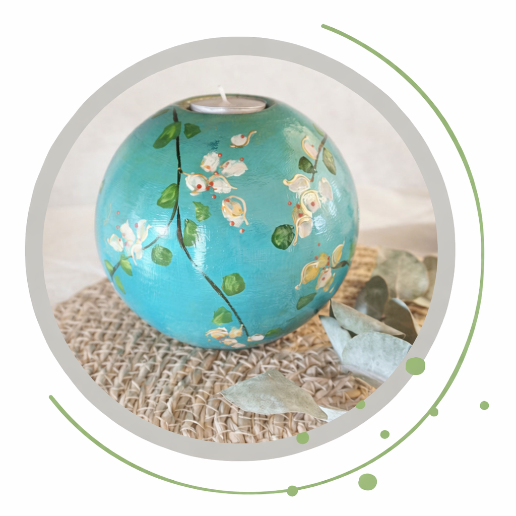 Urn waxine licht met bloesem