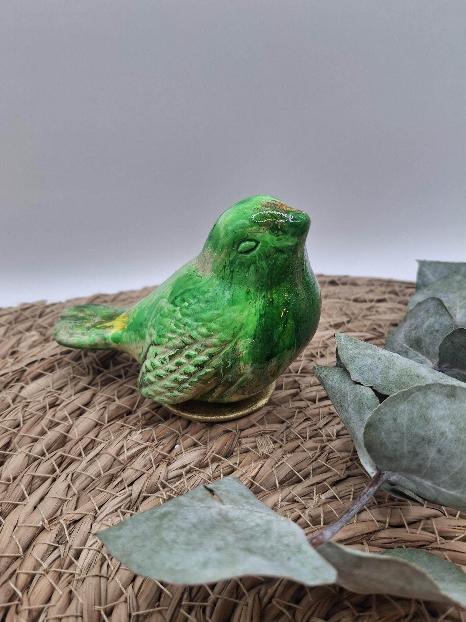 Urn vogel groen goud
