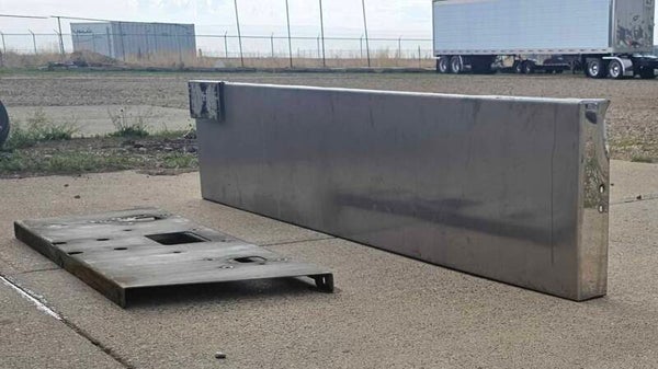 20" Peterbilt Boltless Bumper
