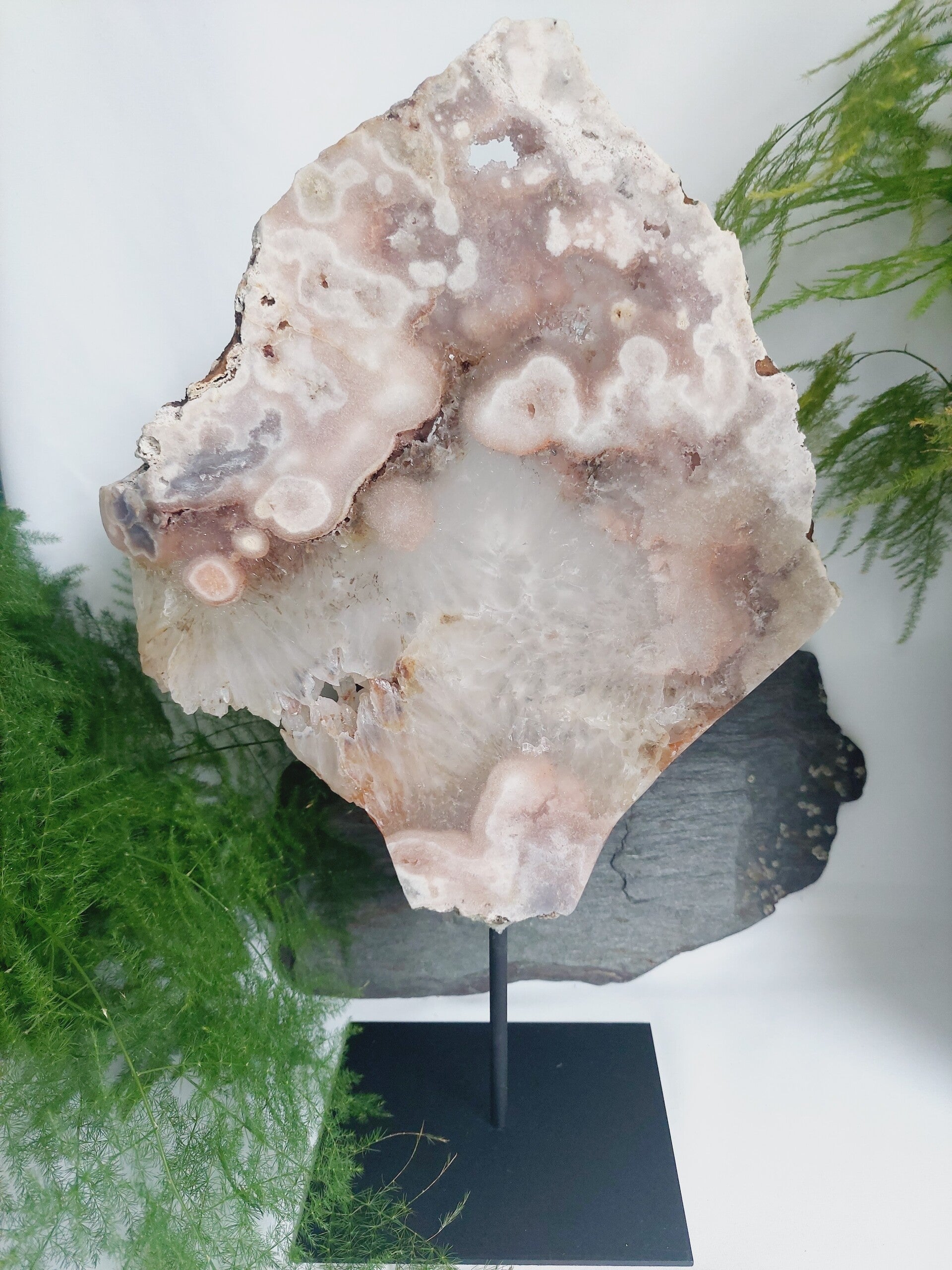 Roze Amethist op standaard