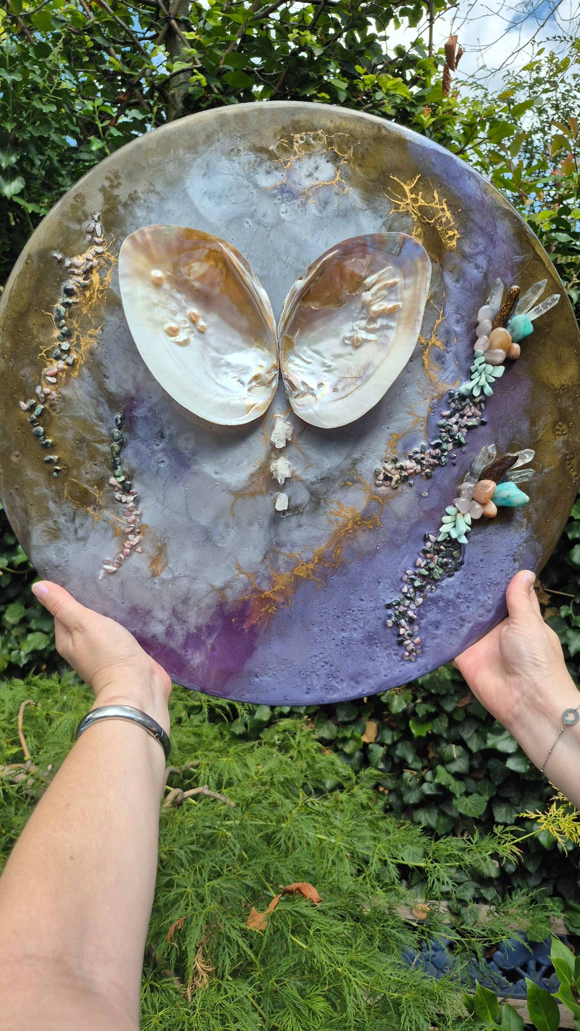 Schilderij edelstenen en Resin art "Whispering Soul"