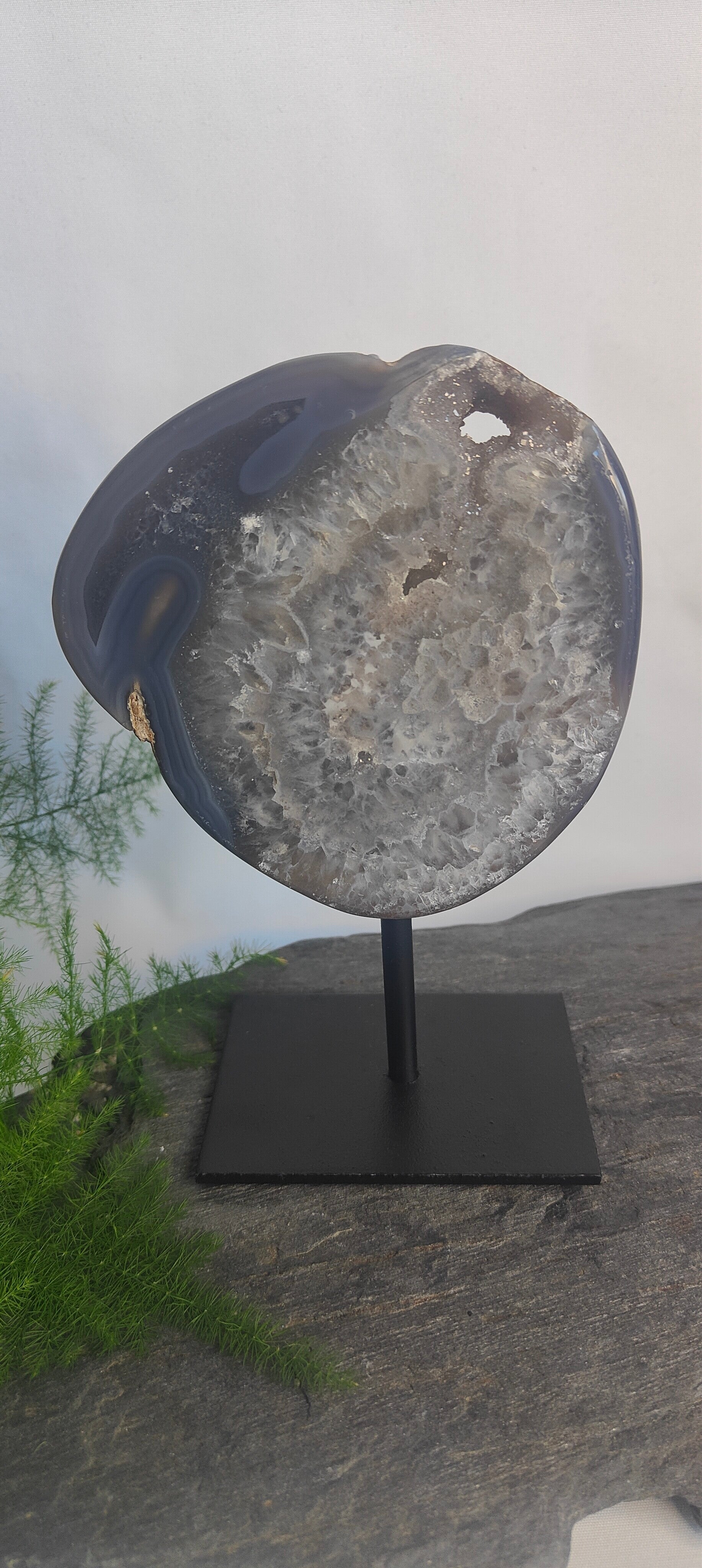 Agaat op standaard "Druzy blue"